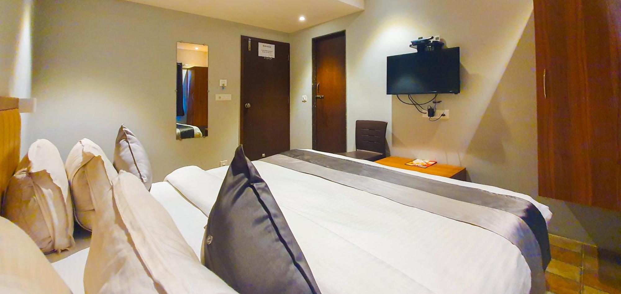 Hotel Nova Star 라즈콧 외부 사진