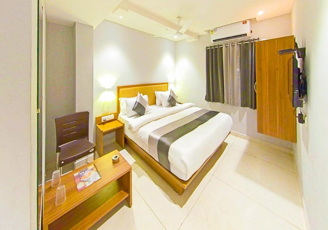 Hotel Nova Star 라즈콧 외부 사진