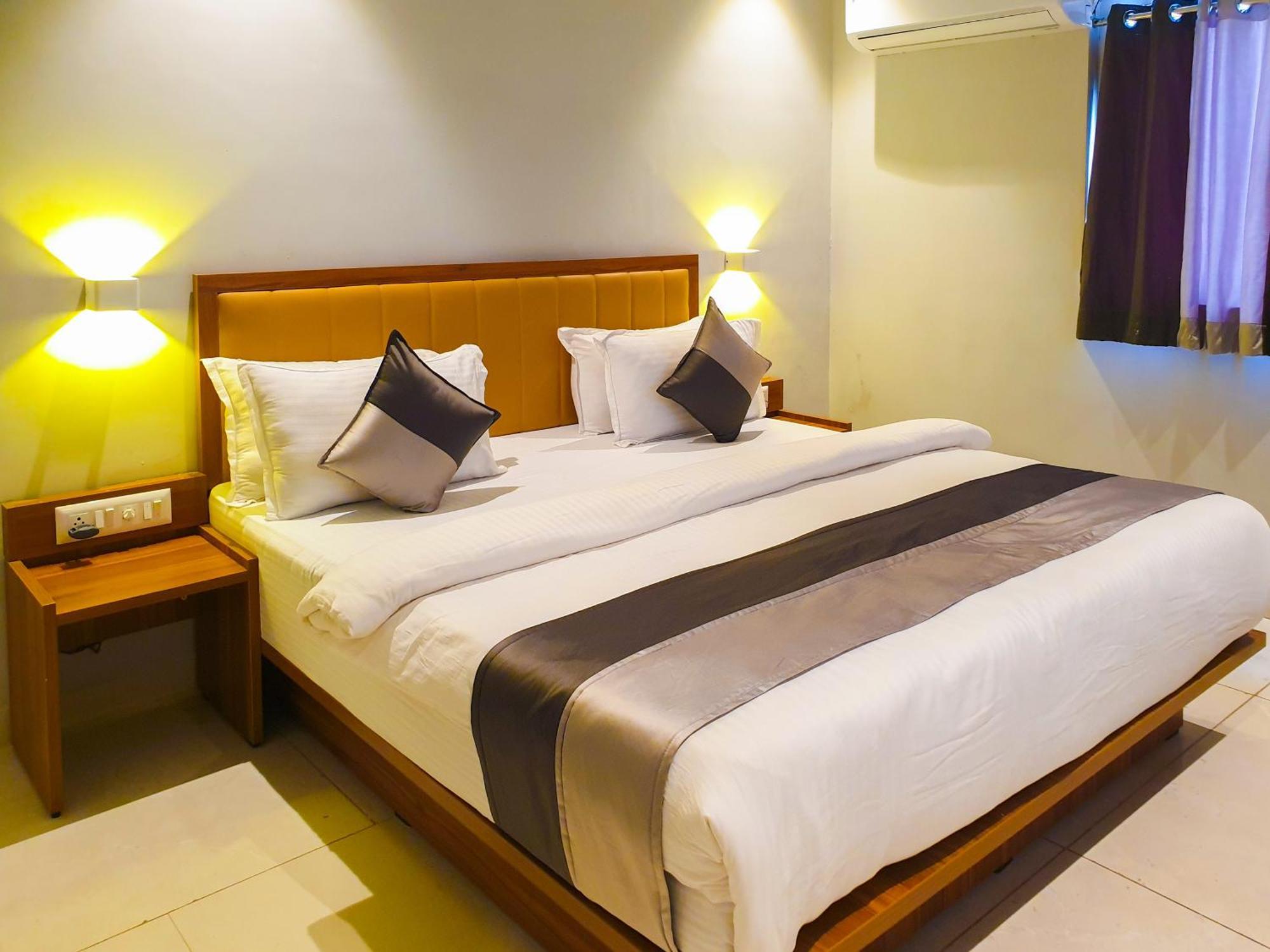 Hotel Nova Star 라즈콧 외부 사진